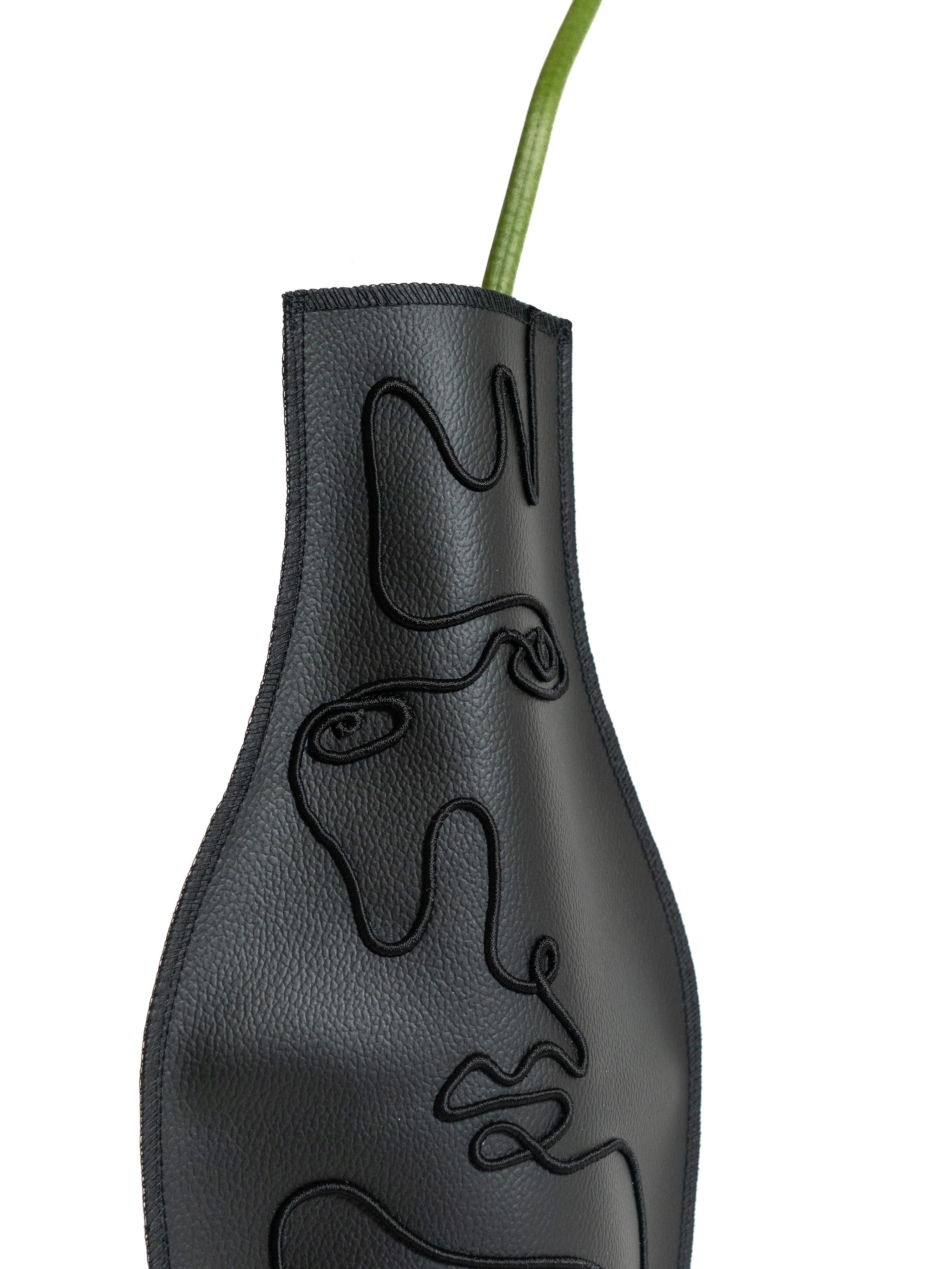The Bottle Vase - Black